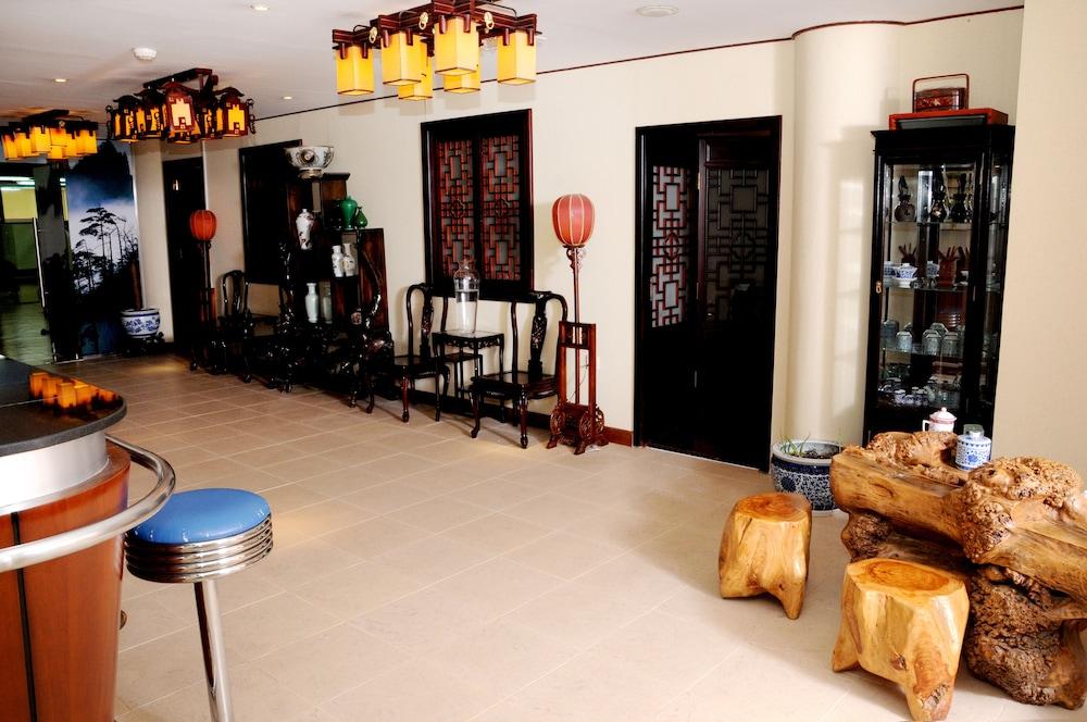 Hotel Al Diar Capital